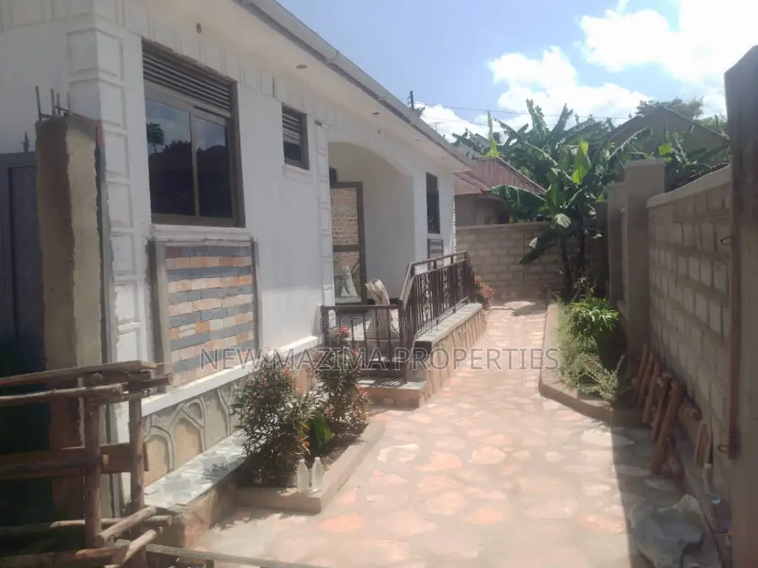 2bdrm House in Bulenga, Division A for sale