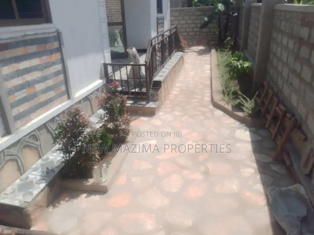 2bdrm House in Bulenga, Division A for sale