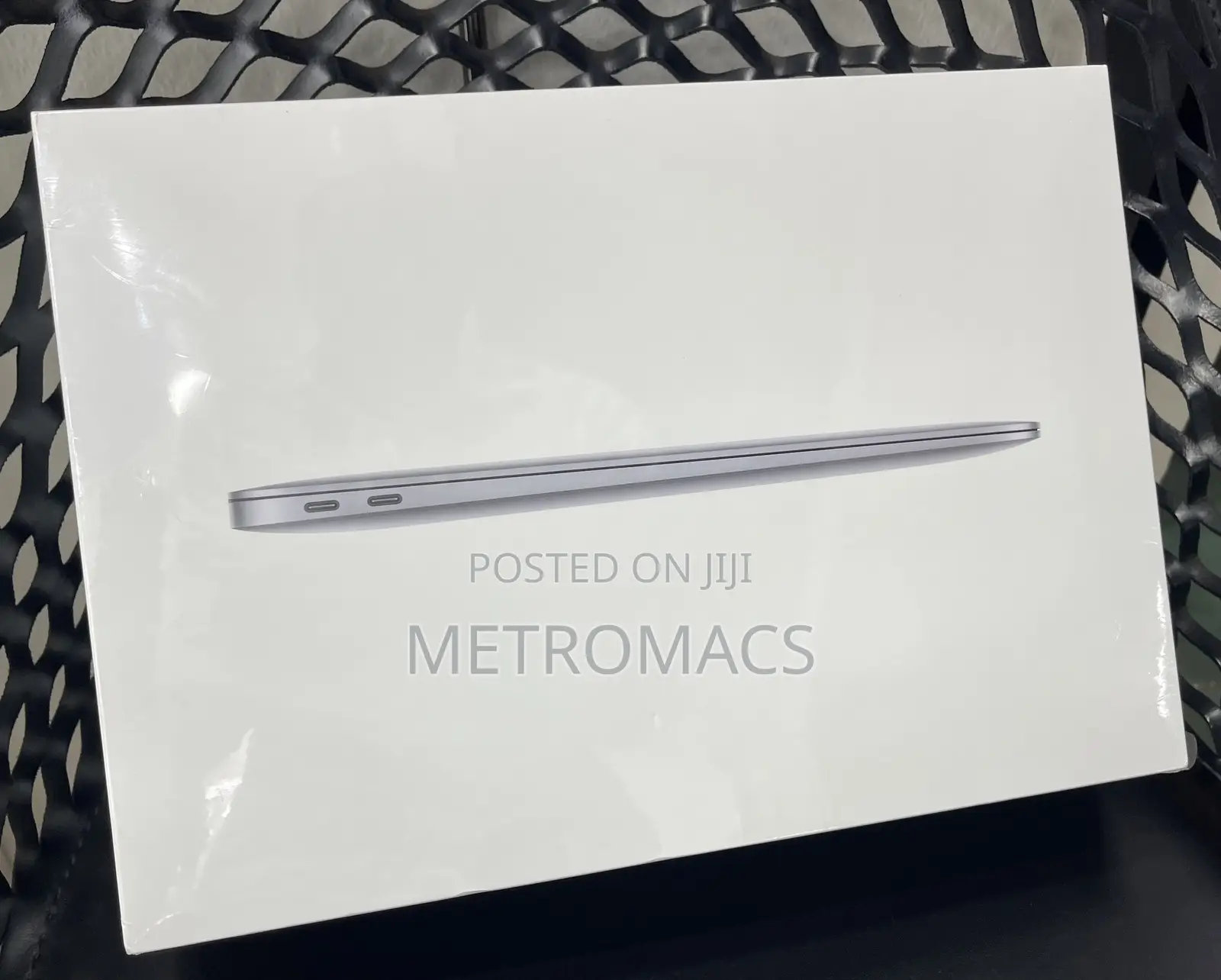 New Laptop Apple MacBook Air 2020 M1 8GB Apple M1 SSD 256GB