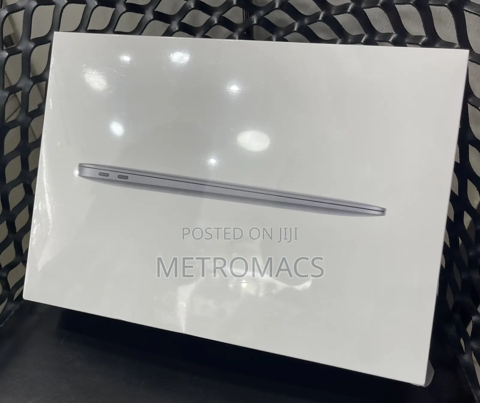 New Laptop Apple MacBook Air 2020 M1 8GB Apple M1 SSD 256GB