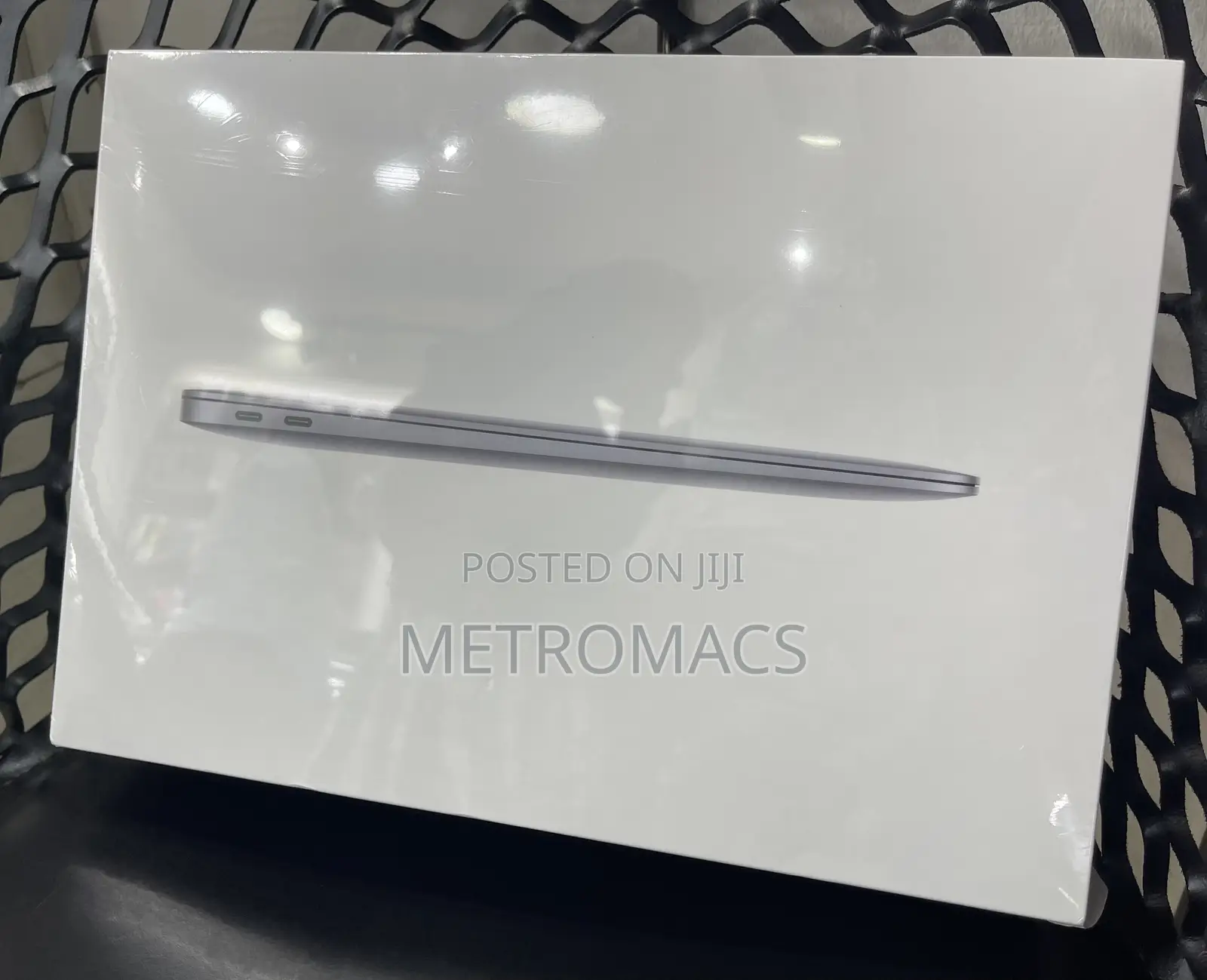 New Laptop Apple MacBook Air 2020 M1 8GB Apple M1 SSD 256GB