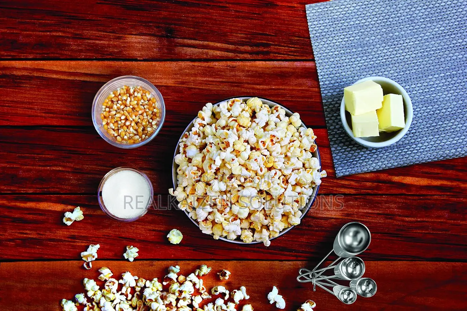 UK RUSSELL HOBBS Fiesta Pop Corn Maker 1290W