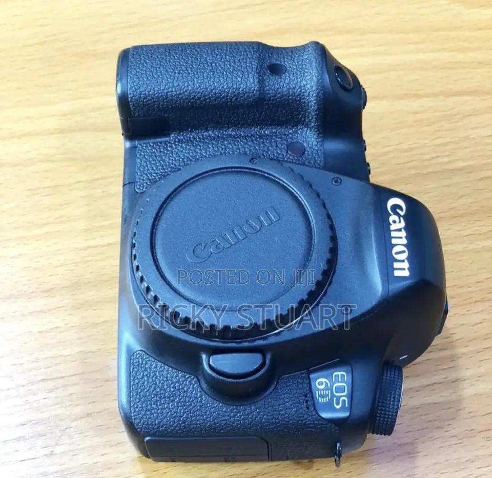 Canon 6D With 3.0-Inch LCD (Body Only)