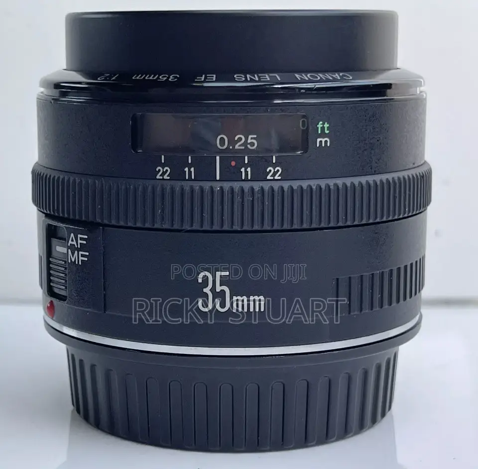 Canon Ef 35mm F/2 Wide Angle Lens