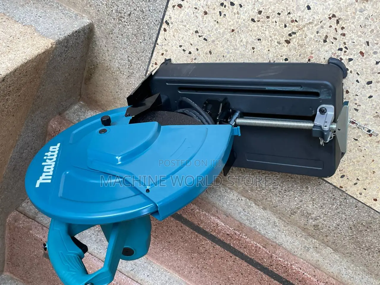 Cutoff/Chopsaw/Abrasive Saw (Makita)
