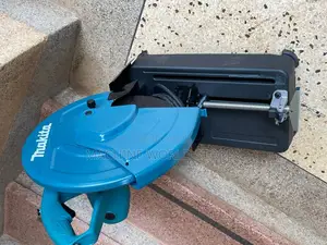 Cutoff/Chopsaw/Abrasive Saw (Makita)