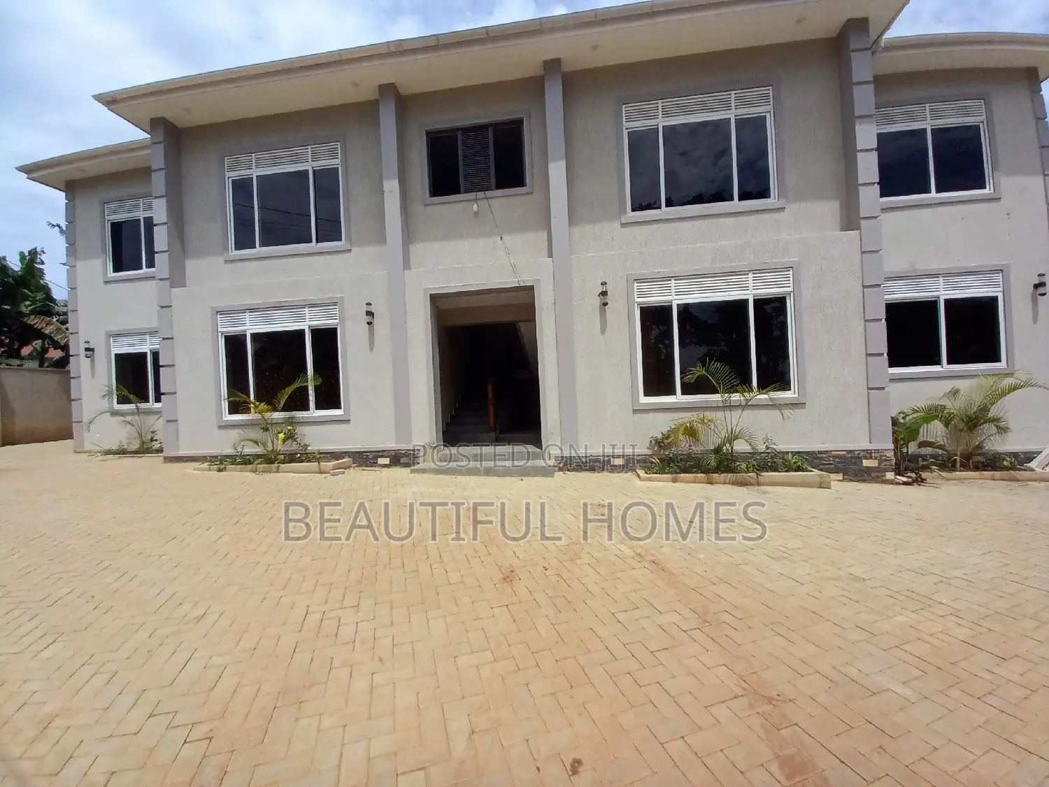Furnished 2bdrm Apartment in Kira, Central Division for sale