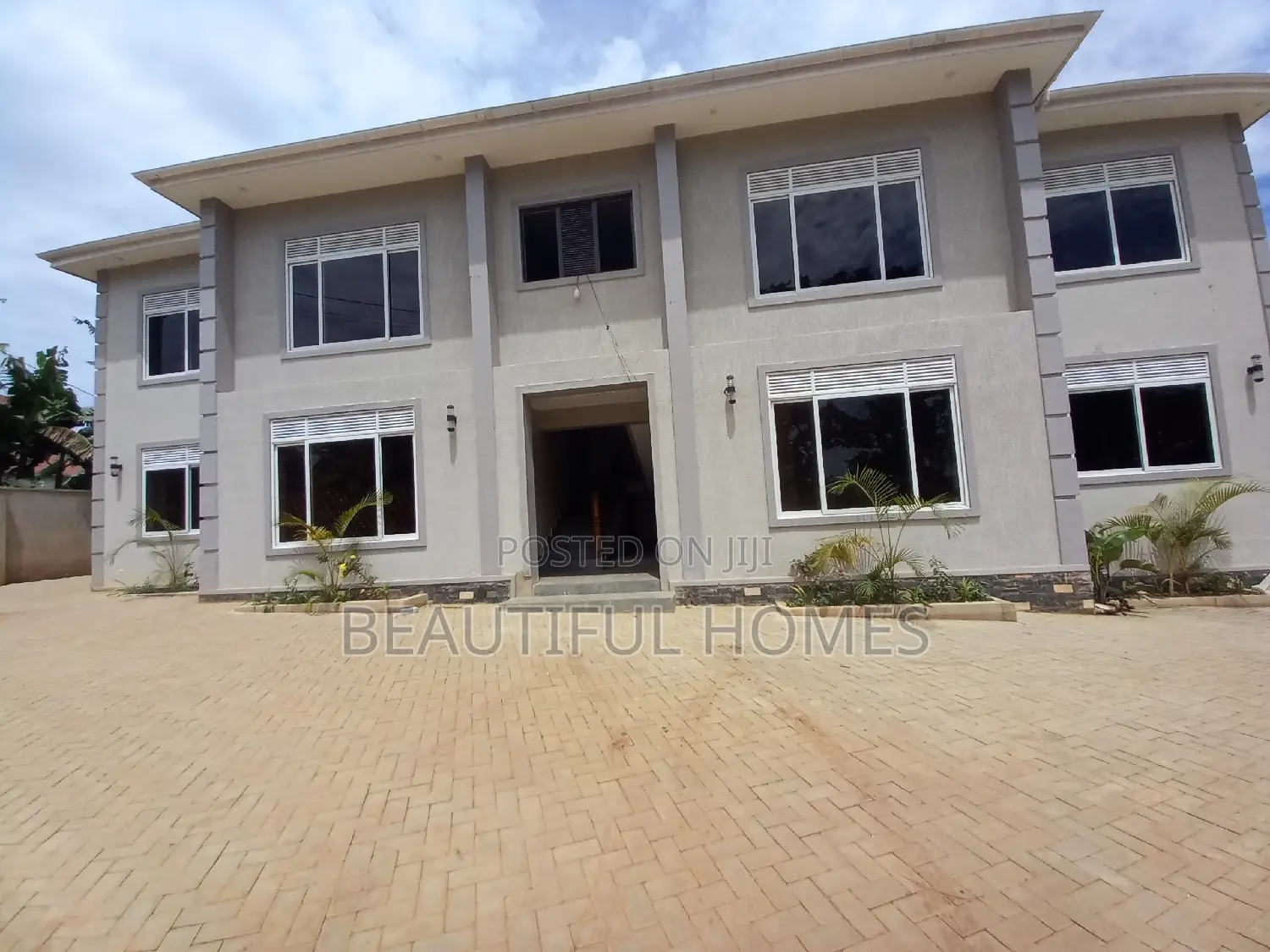 Furnished 2bdrm Apartment in Kira, Central Division for sale