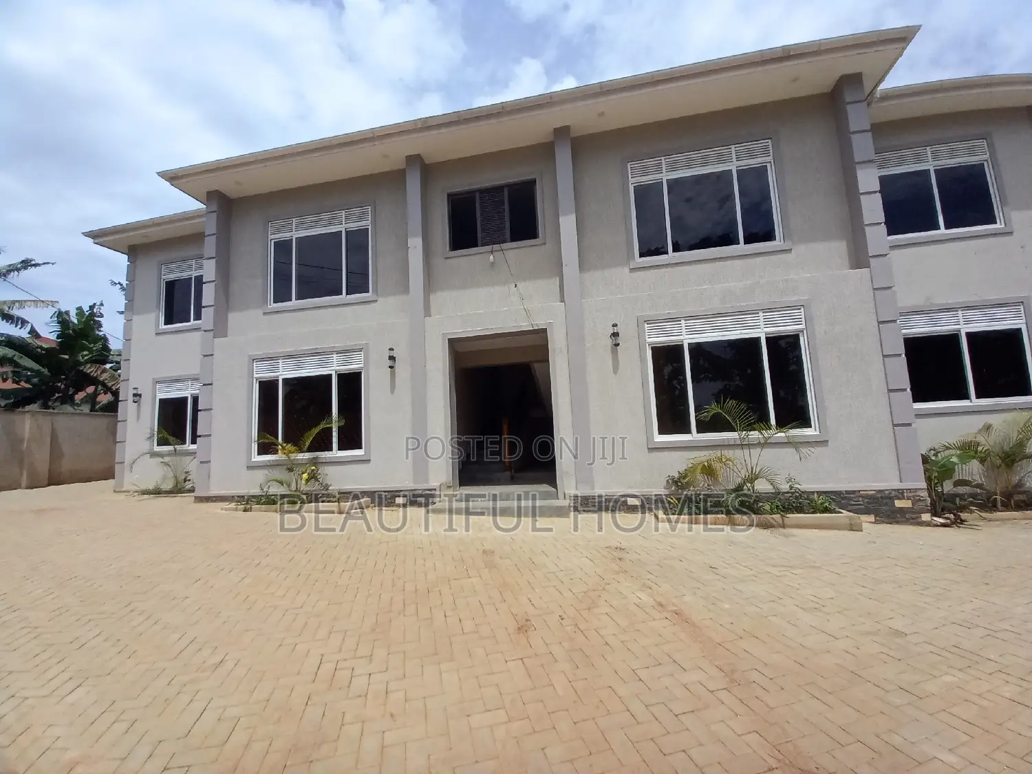 Furnished 2bdrm Apartment in Kira, Central Division for sale