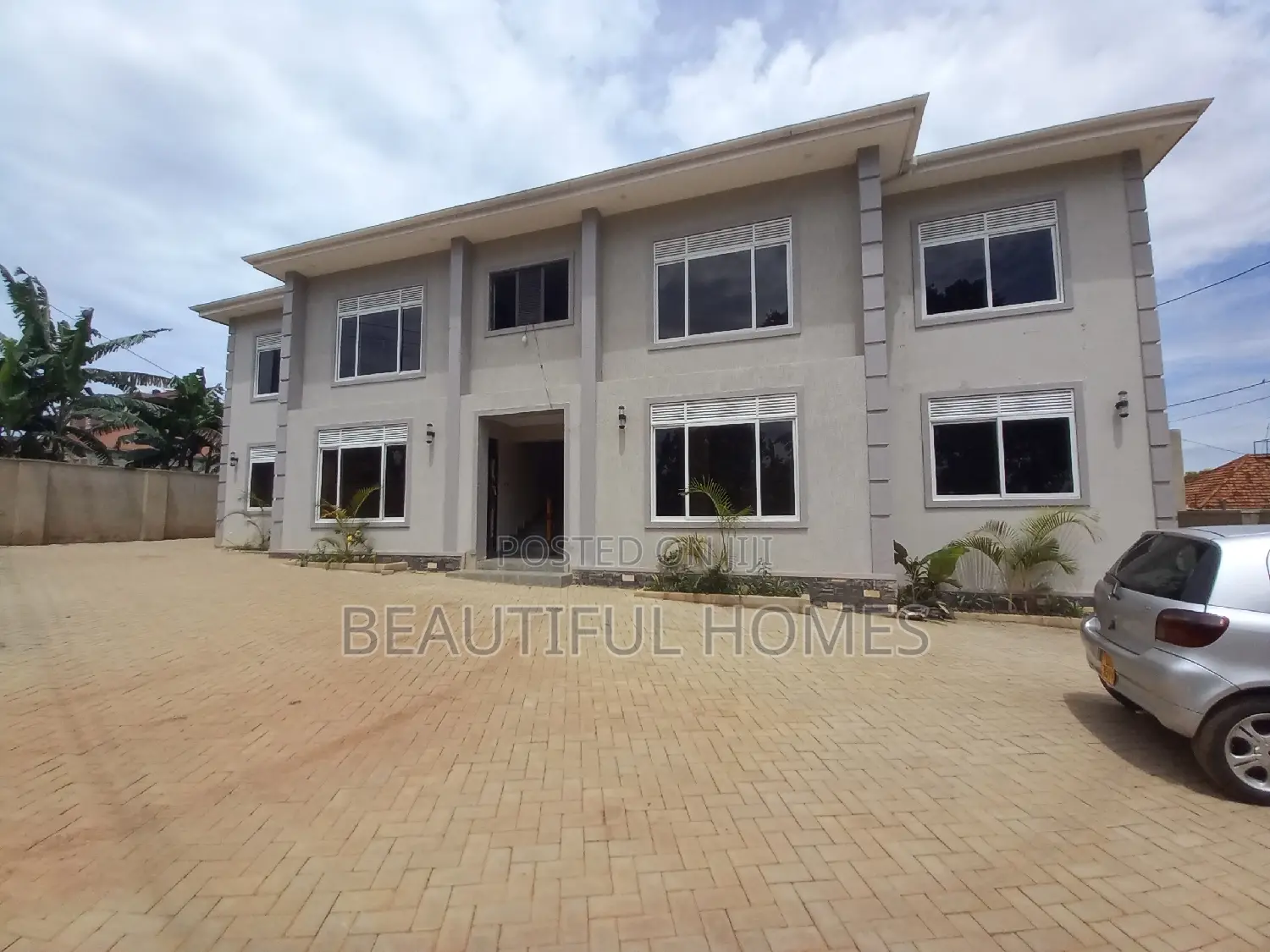 Furnished 2bdrm Apartment in Kira for sale