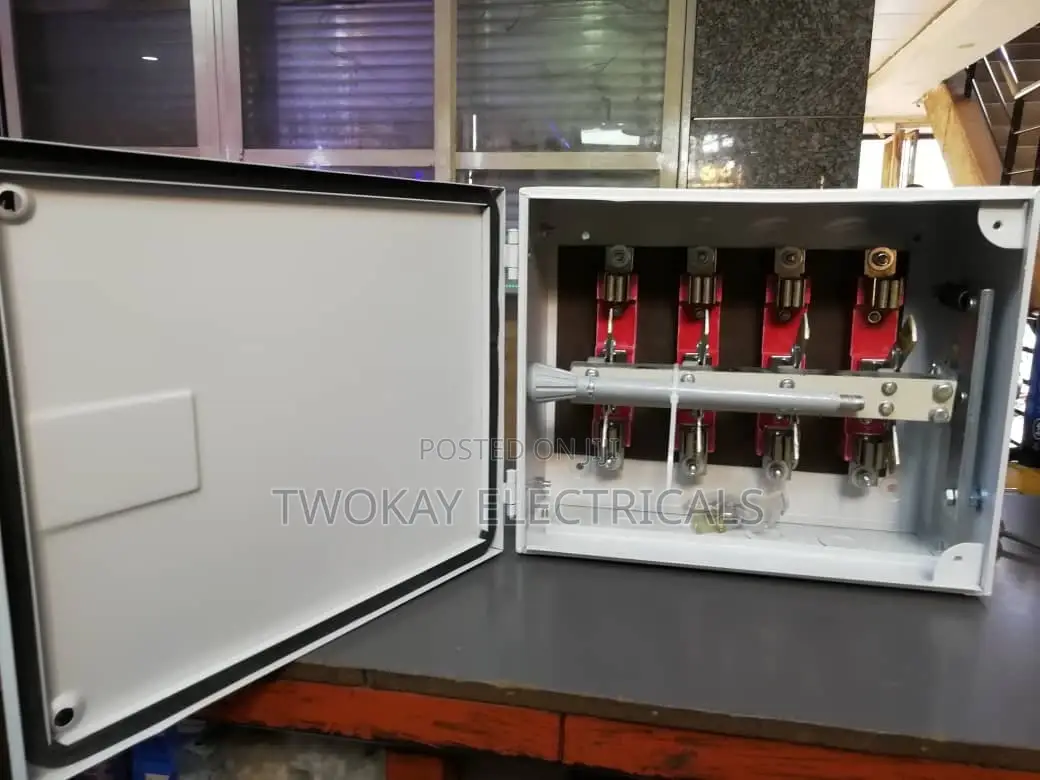 Change Over HPL 100 Amps Front Handle