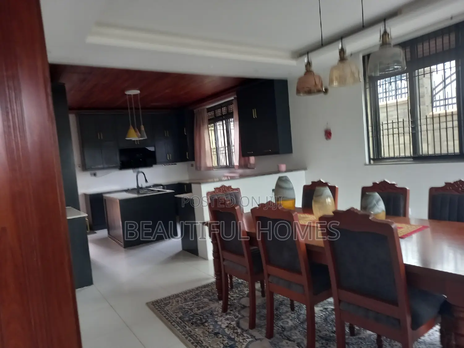 Furnished 5bdrm Mansion in Kira for sale