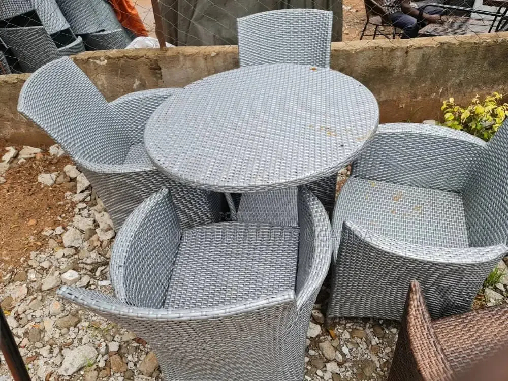 Rattan 4 Seater Dinning Table