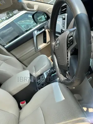 Toyota Land Cruiser Prado 2018 White