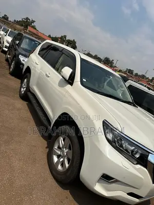 Toyota Land Cruiser Prado 2018 White