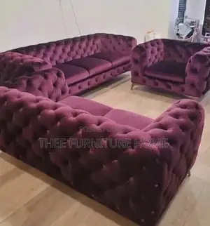 Photo - A Six Seat Chesterfield Sofa Set