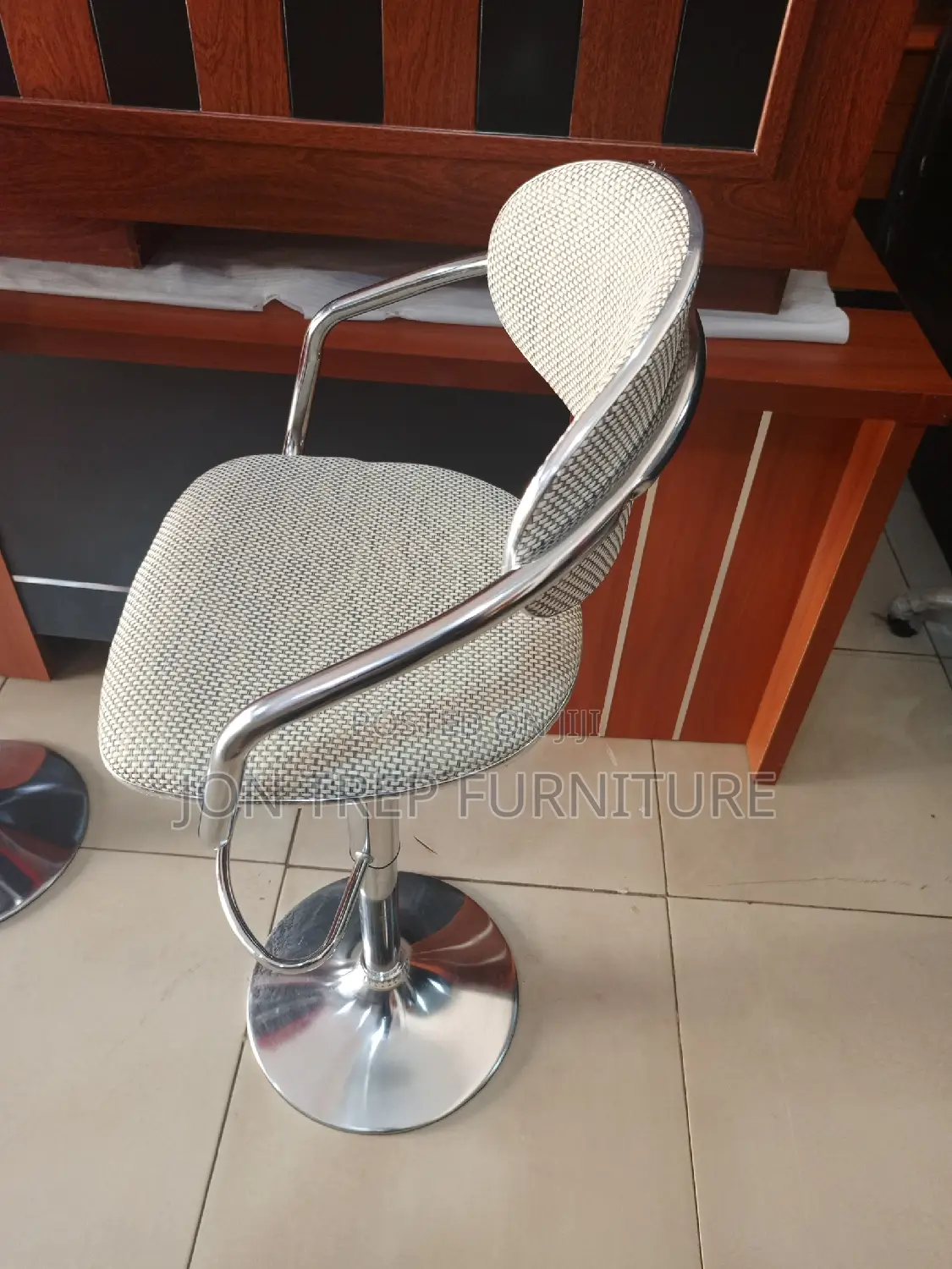 Bar Stool Adjustable