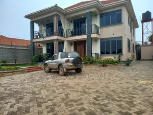 Furnished 5bdrm Duplex in Kira for sale