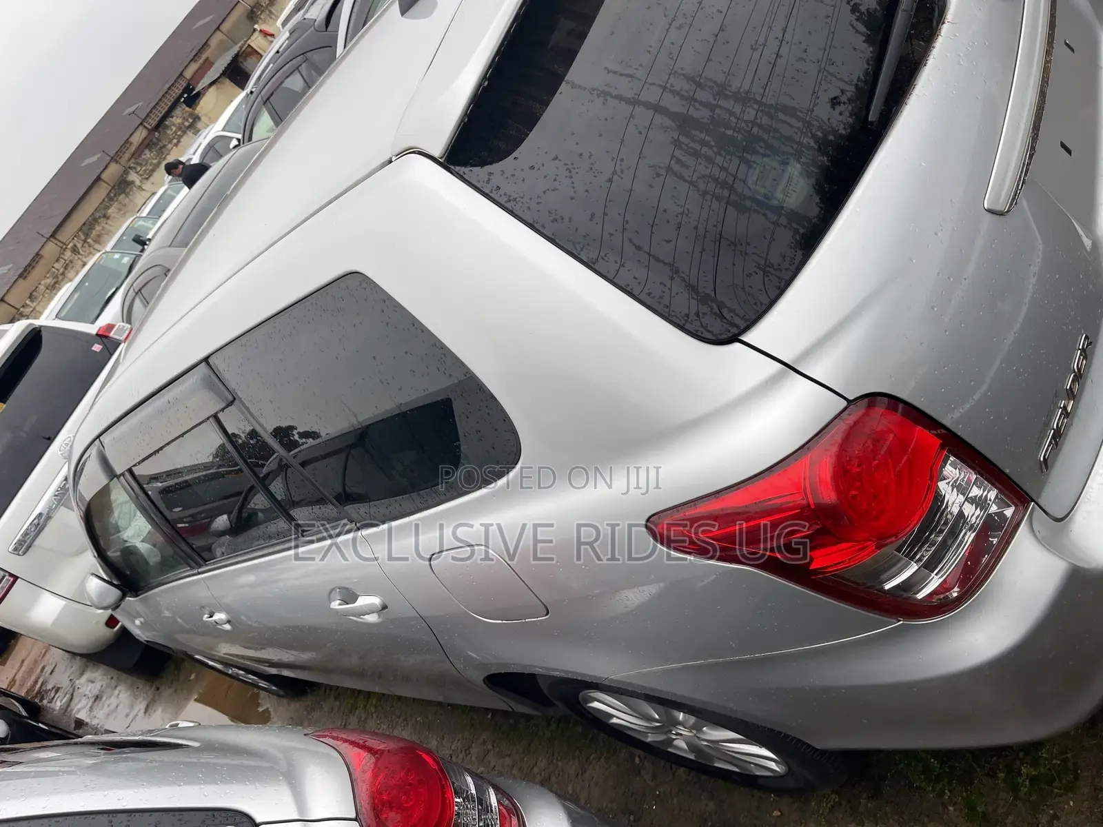 Toyota Corolla Fielder 2010 Silver