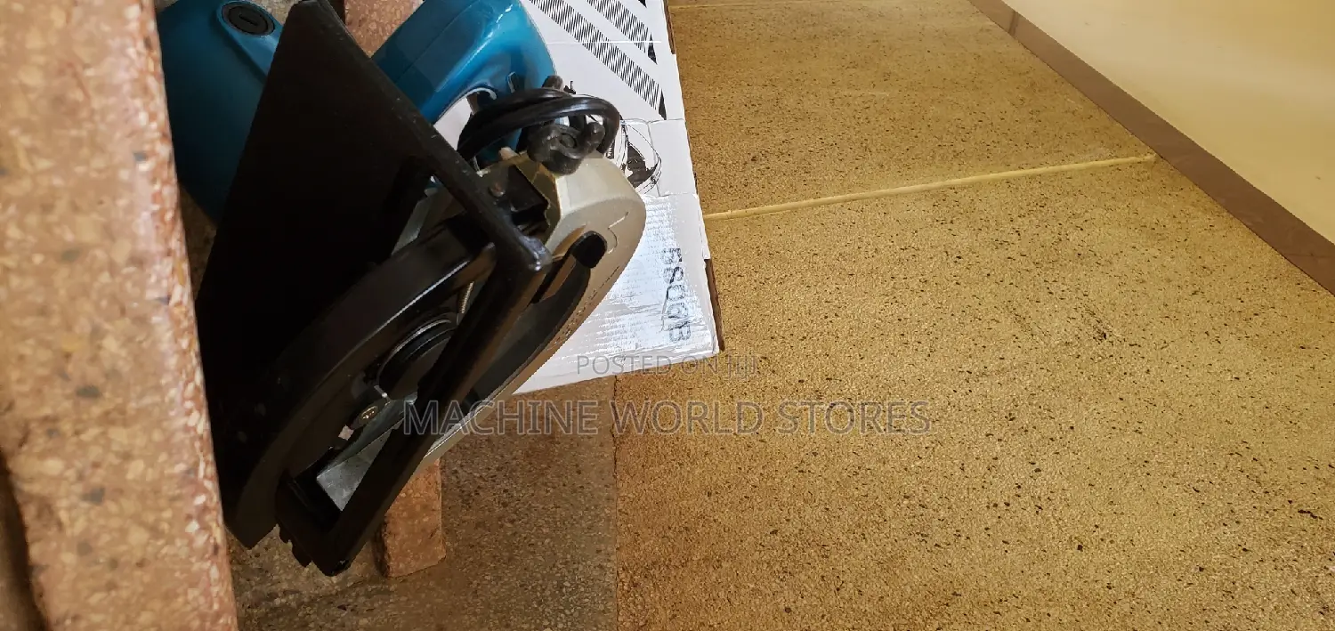 Makita Circular Saw.