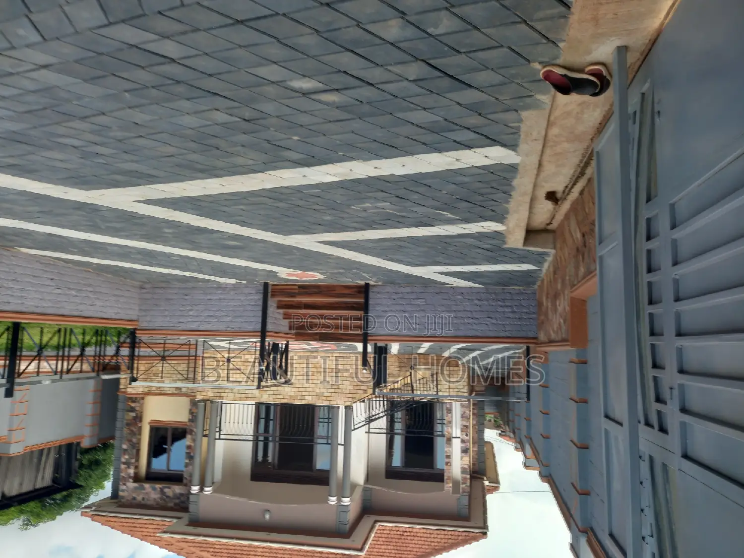 Furnished 4bdrm Bungalow in Kira for sale