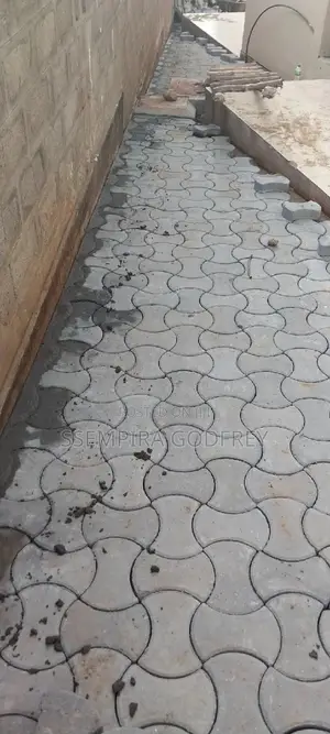 Double Z Proffesional Paver Installer