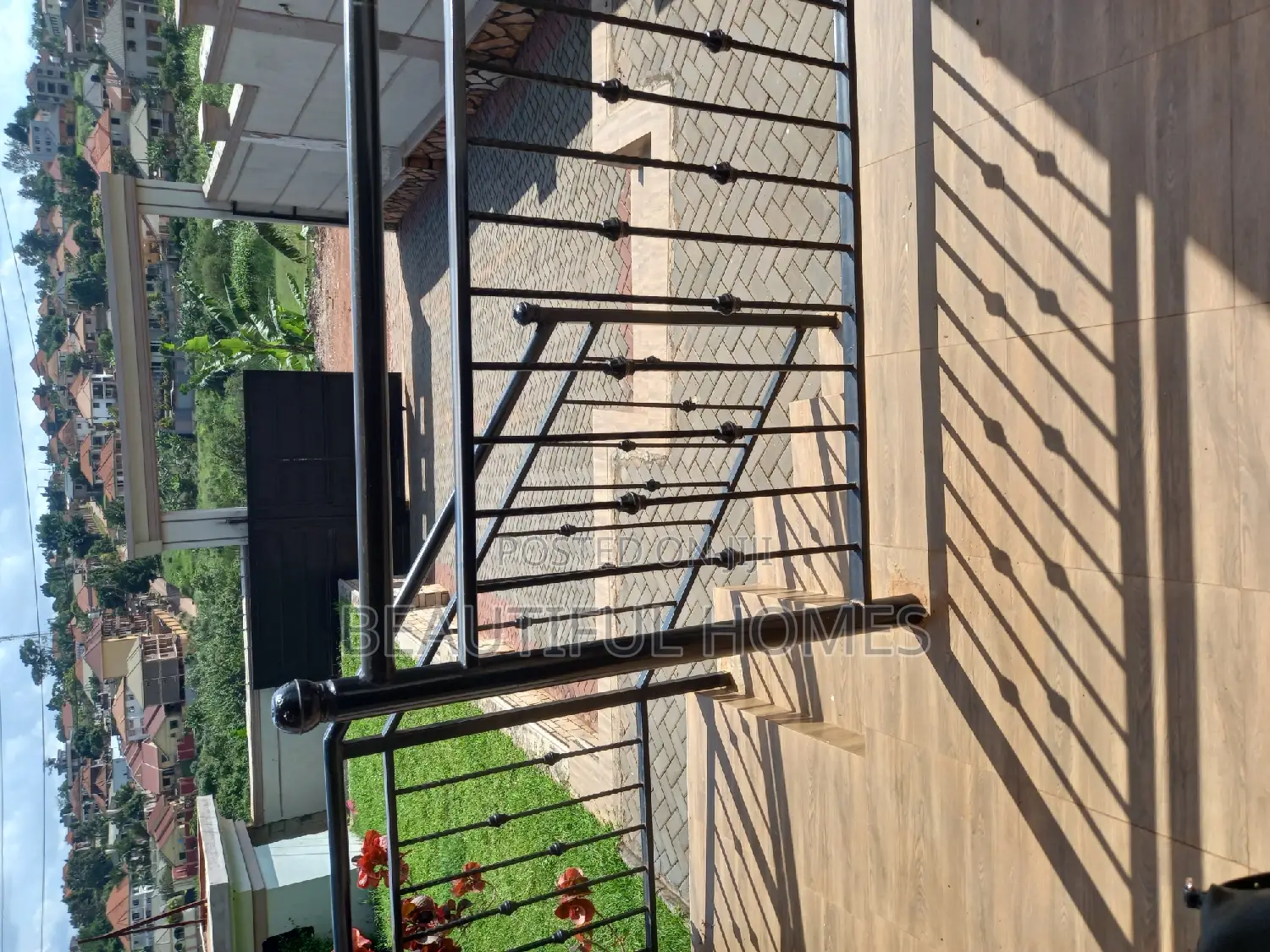 Furnished 4bdrm Duplex in Kira Corporate for sale