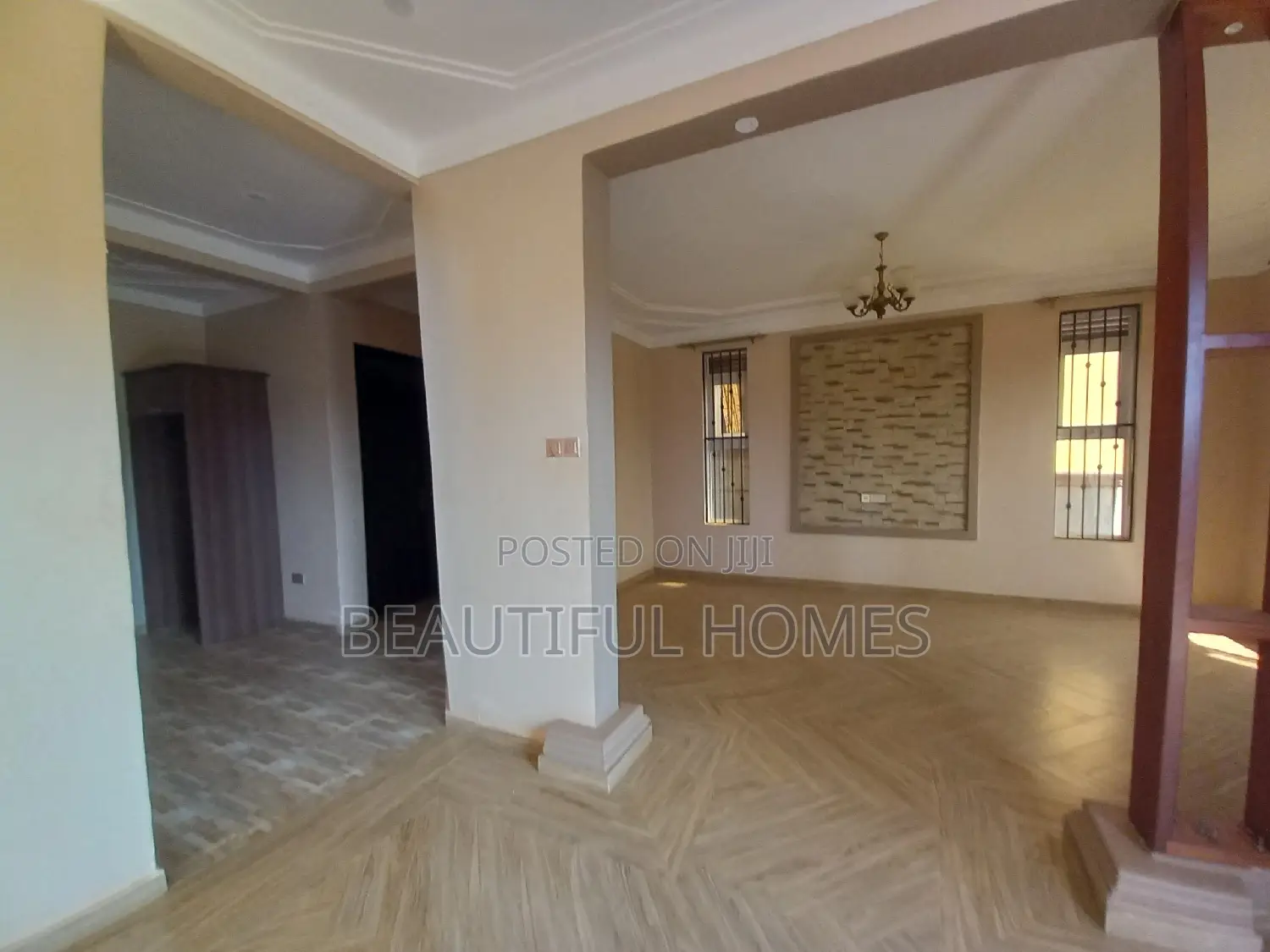 Furnished 4bdrm Duplex in Kira Corporate for sale