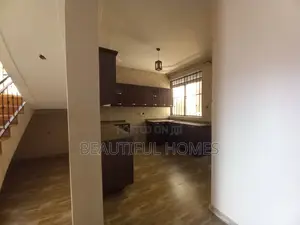 Furnished 4bdrm Duplex in Kira Corporate for sale