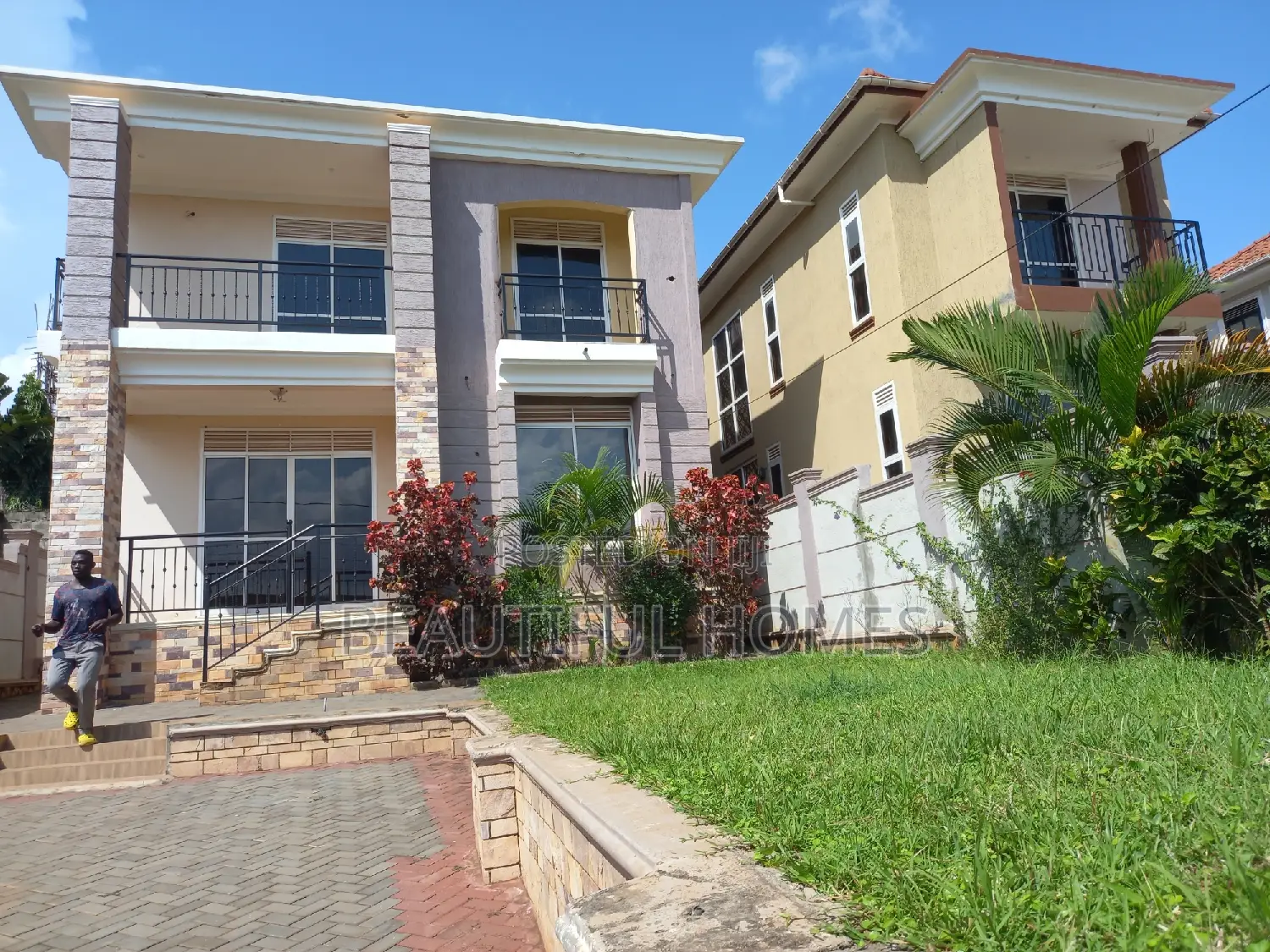 Furnished 4bdrm Maisonette in Kira 1 for sale