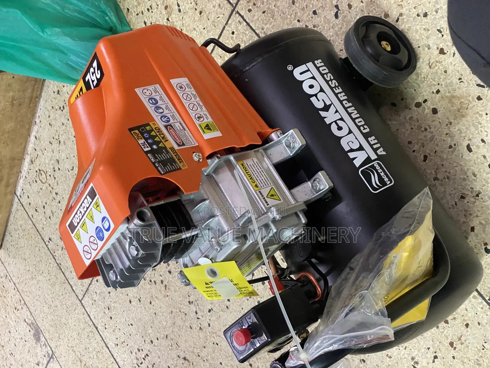 Air Compressor 25 Litres Italy Model