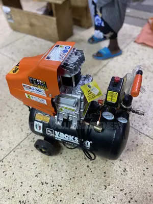 Air Compressor 25 Litres Italy Model