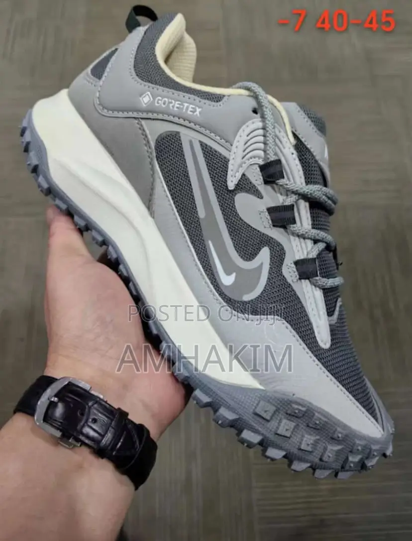 Classic Goretex Runners in Stock