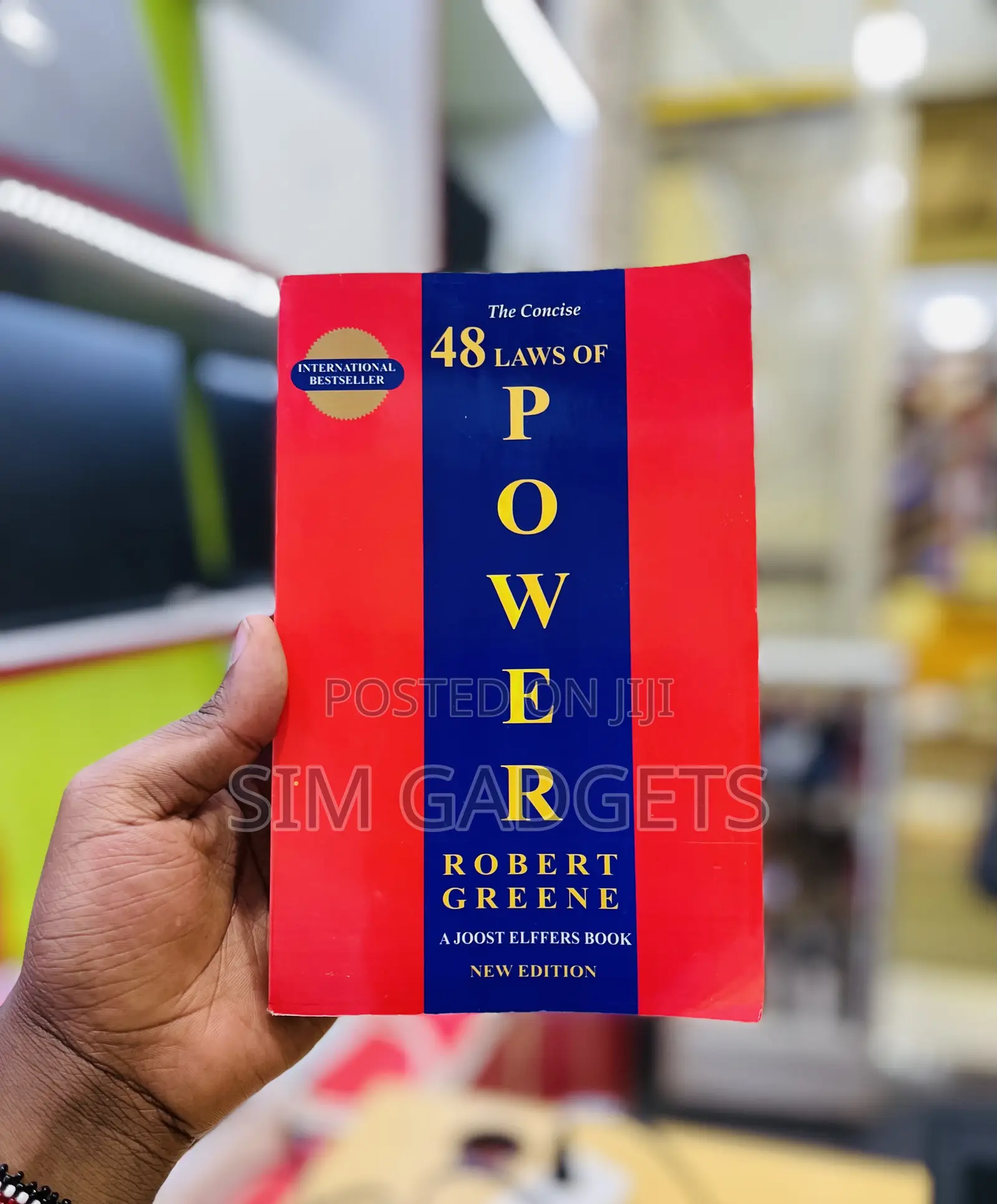 48 Laws of Power. (9)