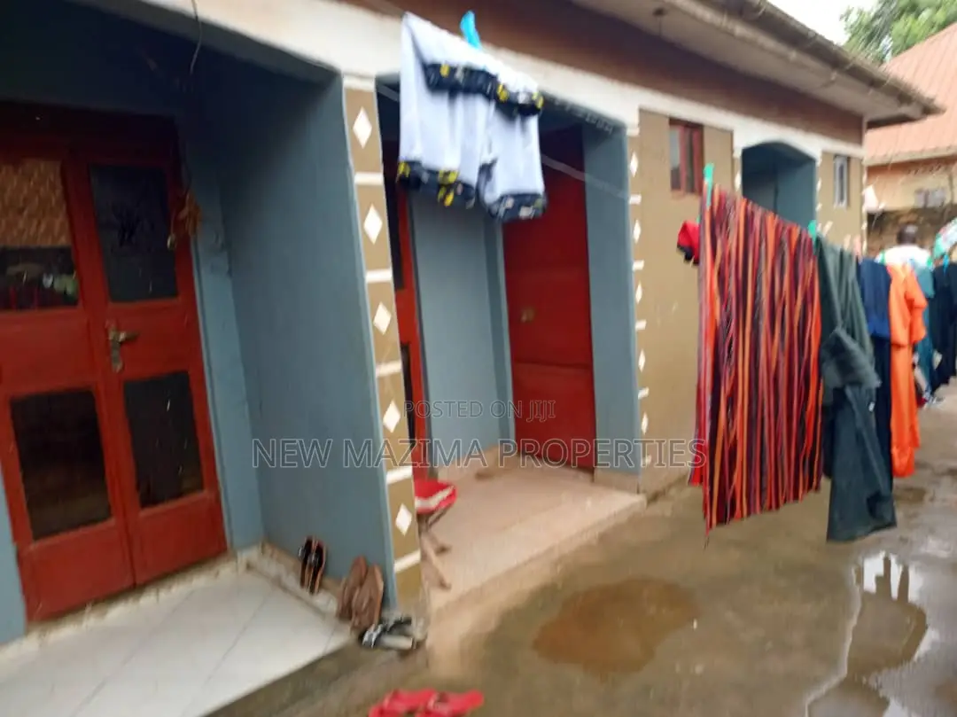 3bdrm House in Nansana Town, Division A for sale