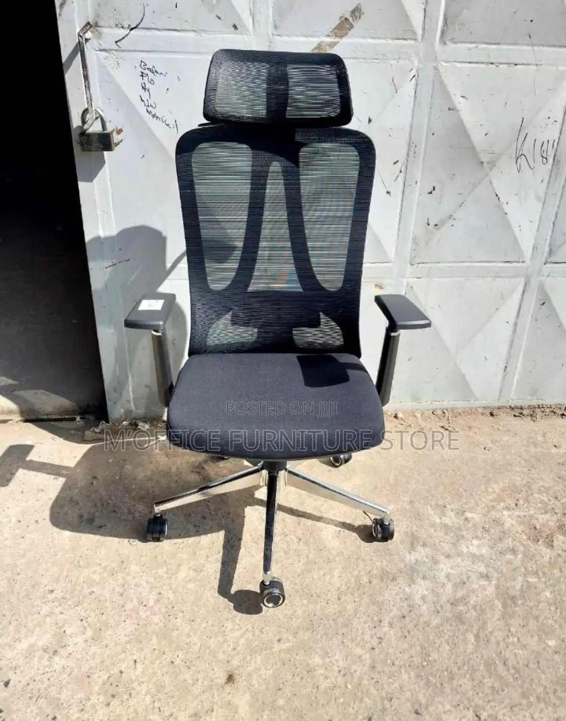 Executive Mesh Back Headrest Chairs