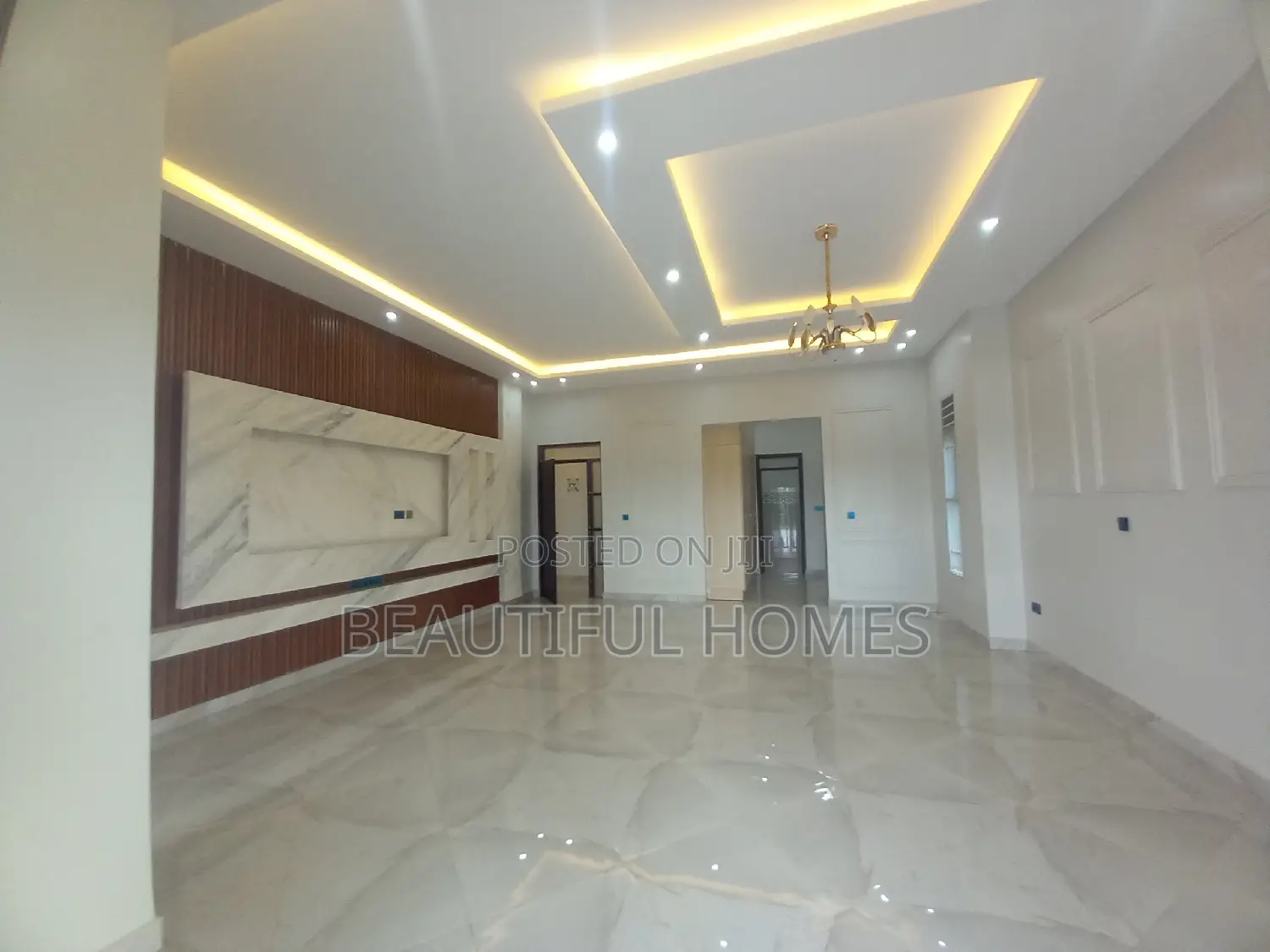 Furnished 6bdrm Mansion in Kira for sale