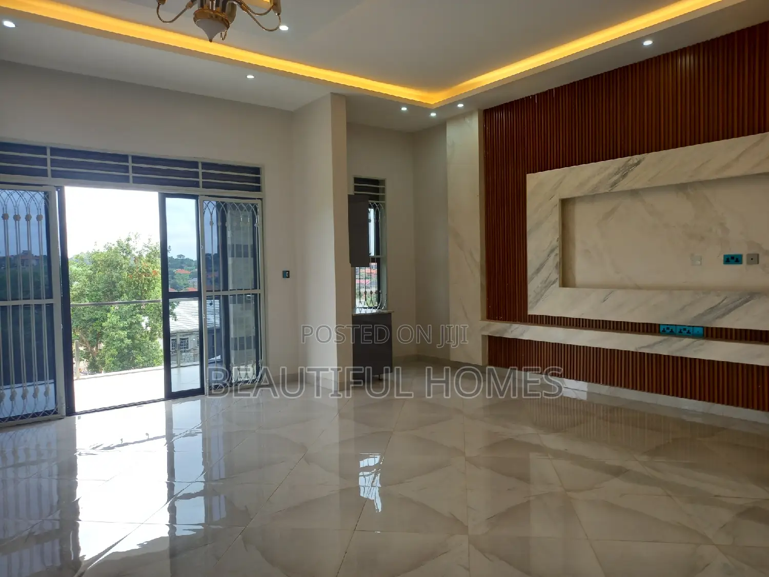 Furnished 6bdrm House in Kira, Central Division for sale