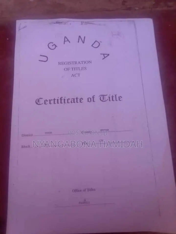 5bdrm Apartment in Inland Property, Nsangi for sale