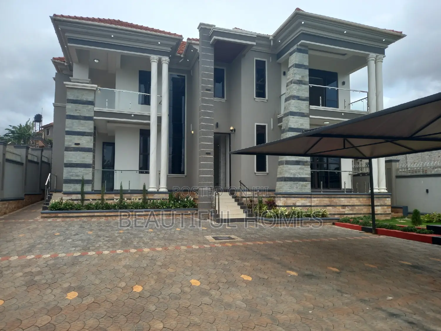 Furnished 6bdrm Duplex in Kira, Central Division for sale