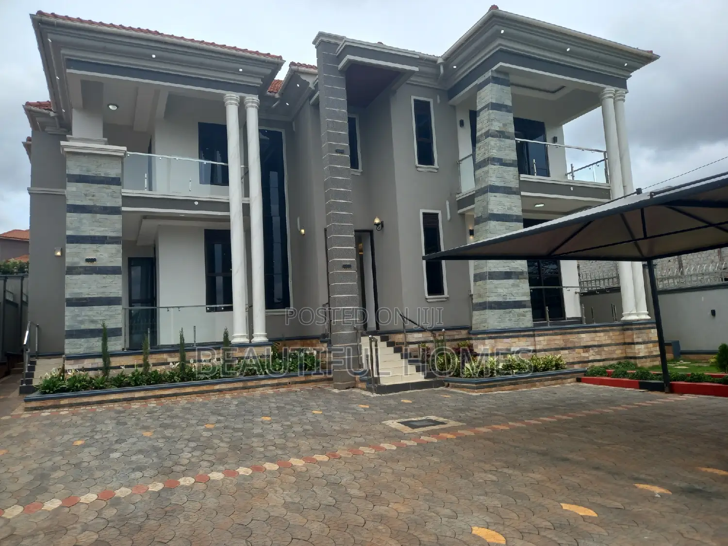 Furnished 6bdrm Duplex in Kira, Central Division for sale