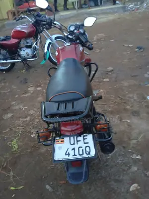 TVS HLX 125 2023 Red