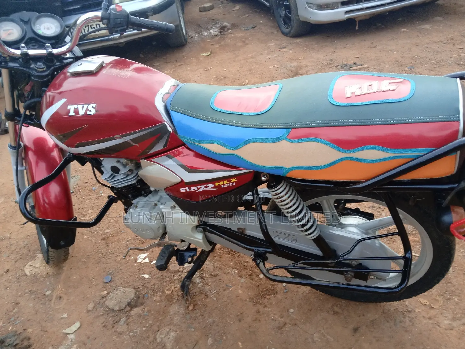 TVS HLX 125 2023 Red