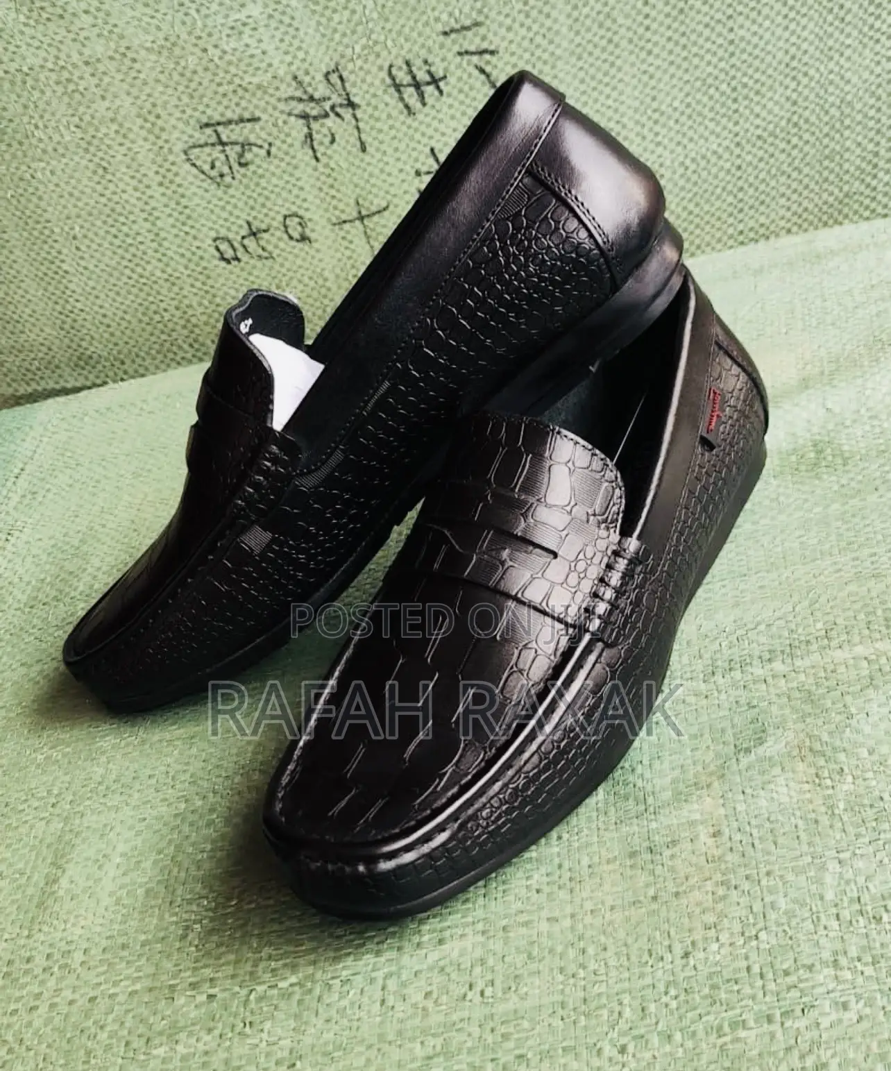 Original Men’S Black Leather Ferragamo Moccasins