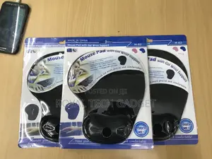 Mouse Pad With Gel Wrist Support