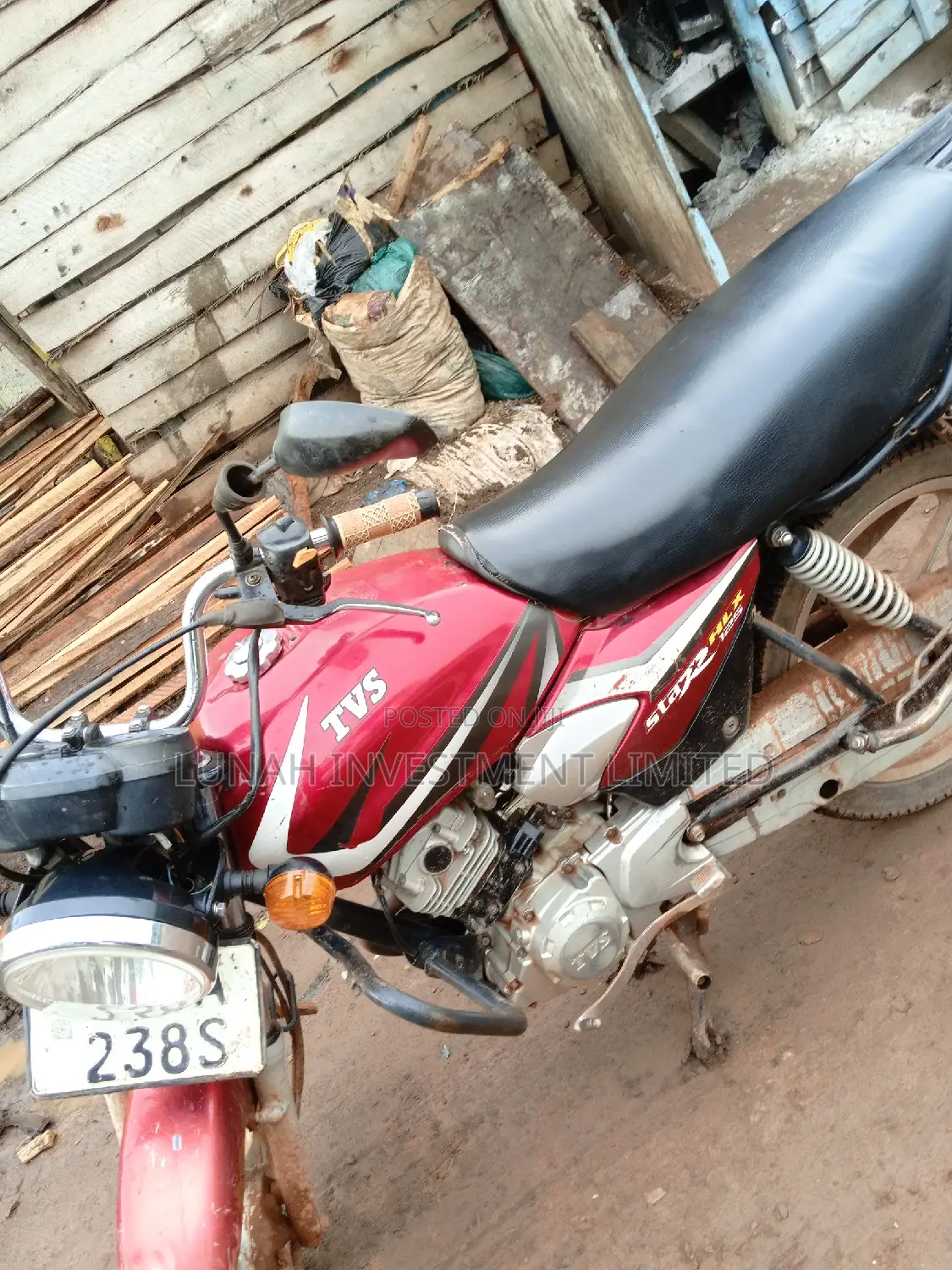 TVS HLX 125 2023 Red