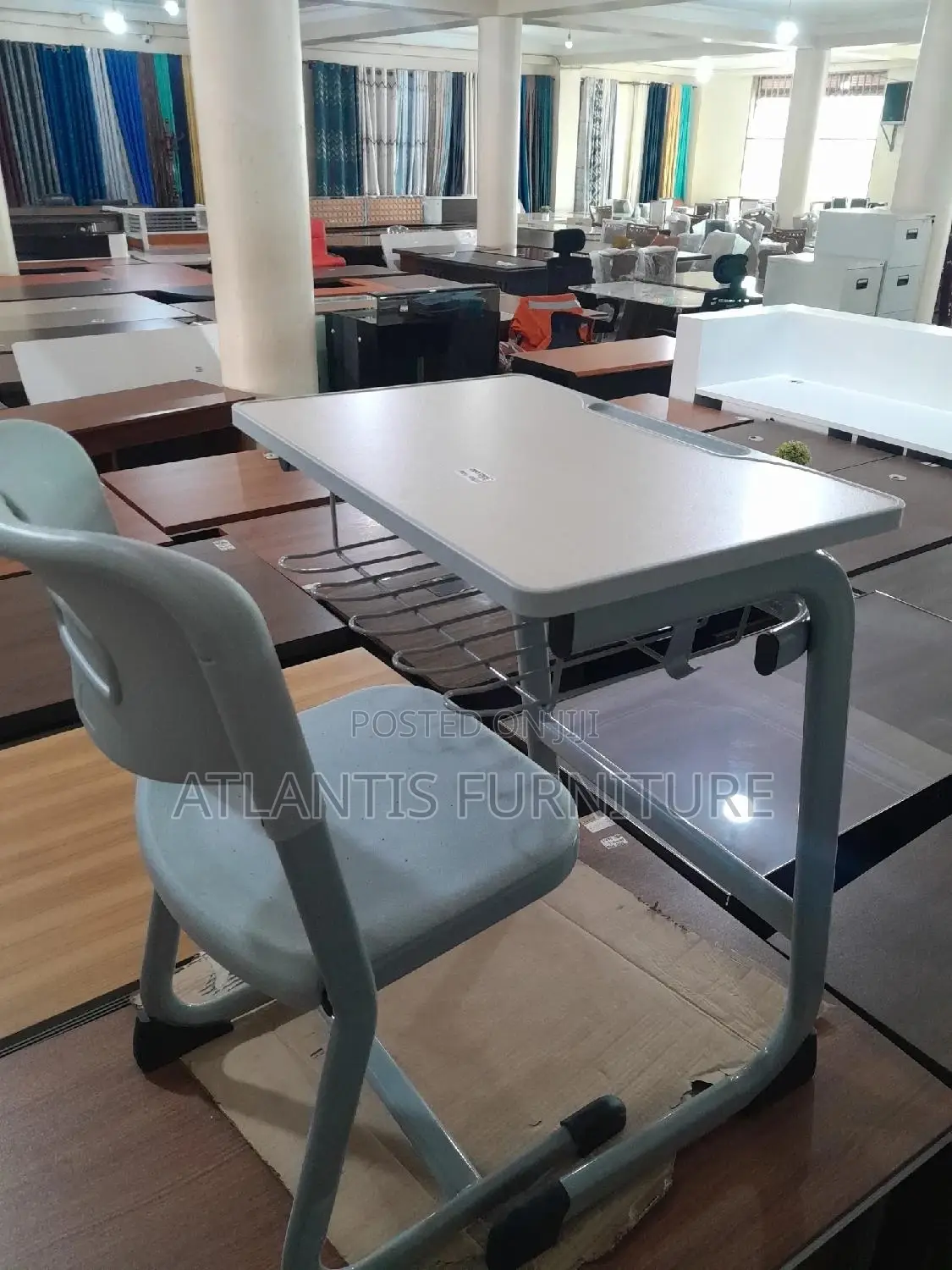 Child Desk With Chair