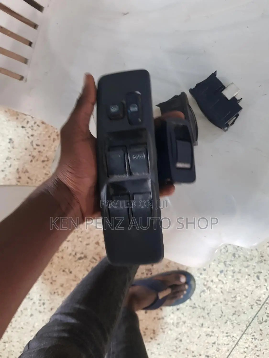 Rav4 Ordinary Car Door Panels / Amapeesa