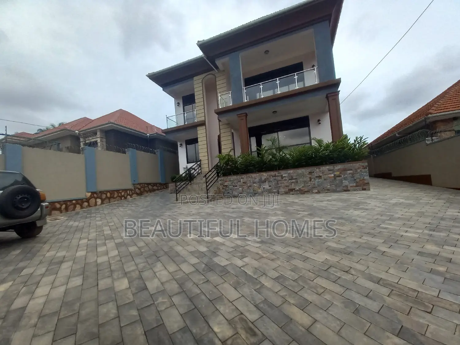 Furnished 6bdrm Duplex in Kira, Central Division for sale