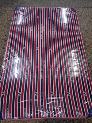 Photo - Original Vitafoam Mattress 3*6 in 4 Inche Sealed Cover